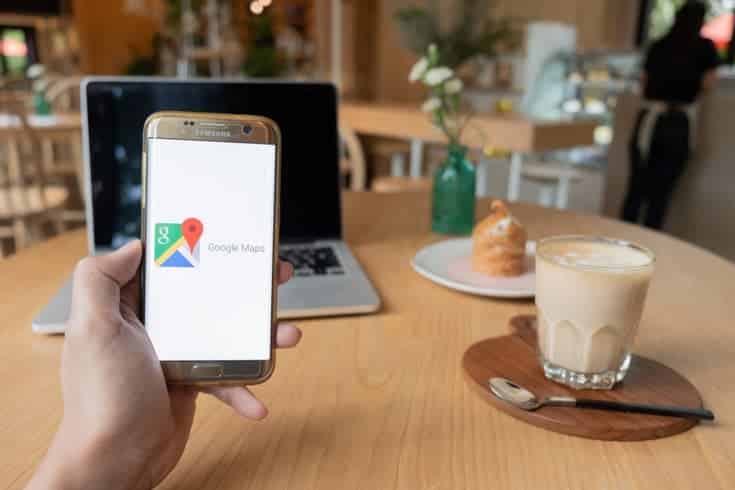 Jak identifikovat osobu, která zveřejňuje škodlivé recenze na Google Maps