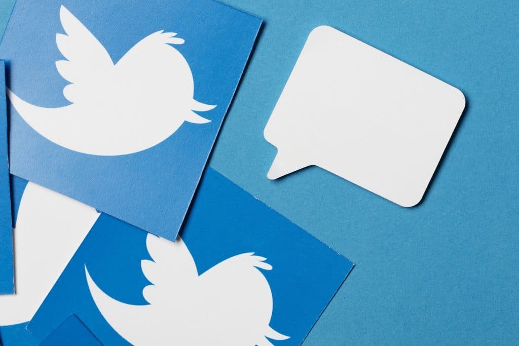 Was ist die Methode zum Löschen negativer Tweets auf Twitter?