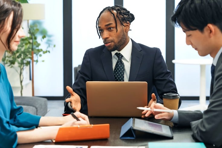 Methoden und Verfahren zur Gründung einer Aktiengesellschaft durch Ausländer in Japan