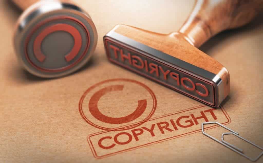 Problèmes de droits d'auteur sur les textes et les e-mails publiés sur Internet, tels que les blogs et les forums de discussion
