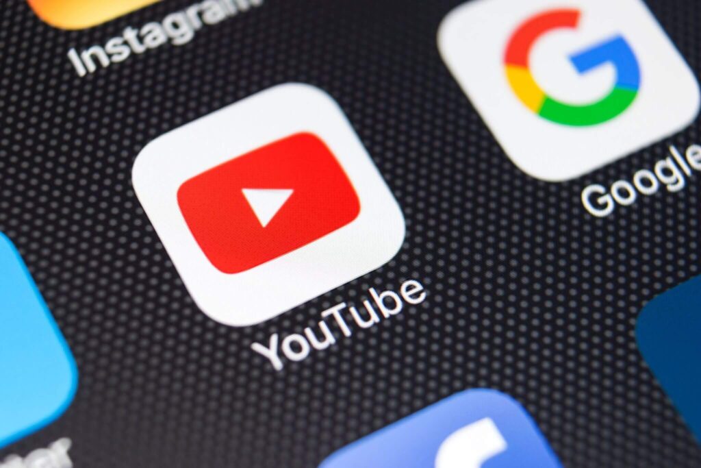 Perihal Tindak Pidana Pencemaran Nama Baik Jika Melakukan Fitnah dan Pencemaran Nama Orang Lain atau Perusahaan di Youtube