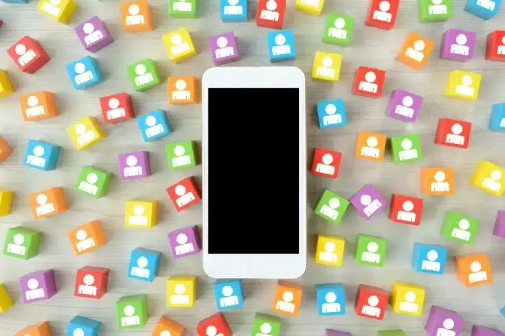 Quali sono le responsabilità legali per la diffusione e la propagazione di false informazioni? Spiegazione di due tipi di responsabilità penali attraverso esempi di arresti