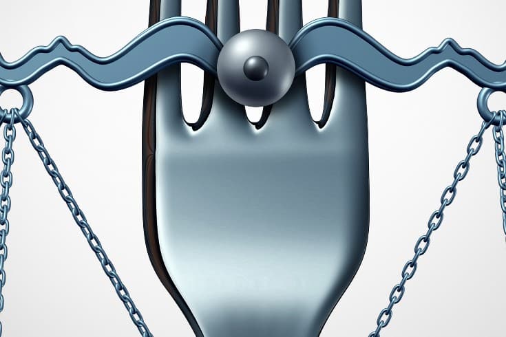 식당 리뷰 사이트 '테베로그'의 리뷰로 인한 명예훼손 문제에 대한 재판