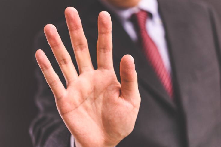 Японы компанийн хуулийн хүрээнд хувьцаа гаргахыг хориглох тухай