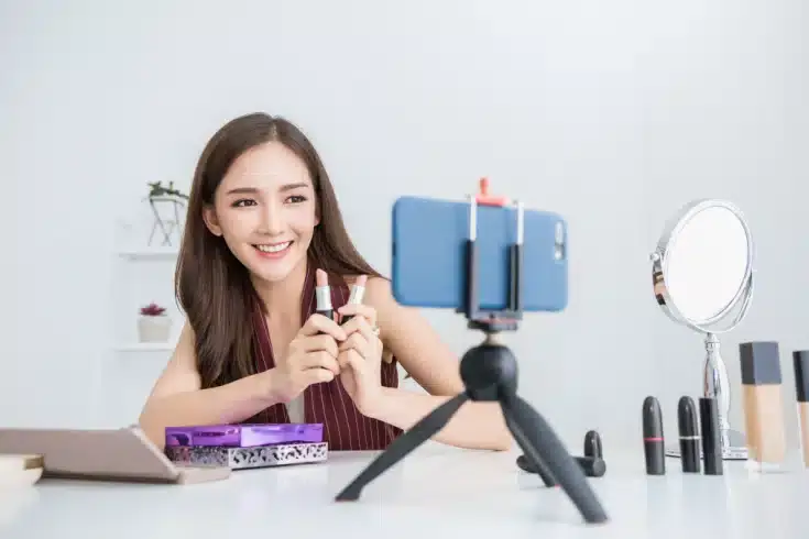 Apa Titik Semak Kontrak yang Perlu Diketahui oleh YouTuber semasa Menghasilkan Produk?