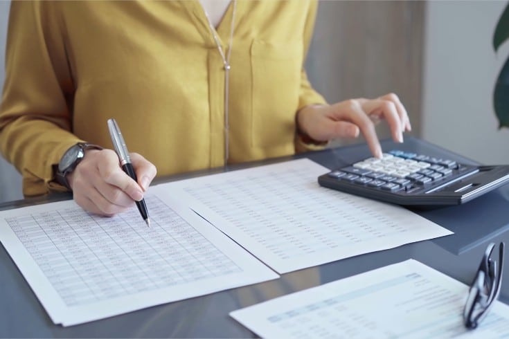 जापानको कम्पनी कानूनमा लेखा सल्लाहकार: उनको भूमिका र जिम्मेवारीको गहन विश्लेषण