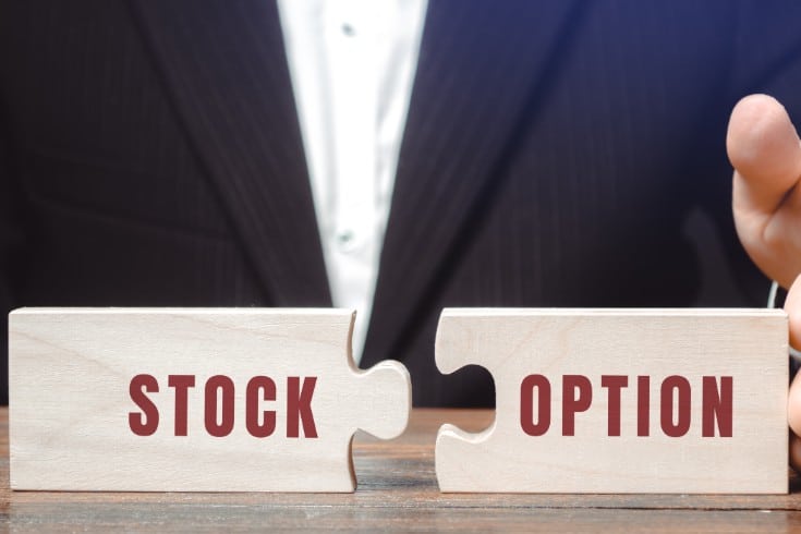 स्टक अप्शनको प्रणाली र कर प्रणाली योग्य स्टक अप्शनको डिजाइन