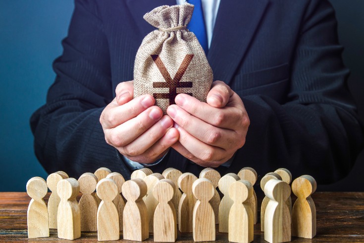 जापानी कम्पनी कानुनमा शेयरधनीहरूलाई लाभांश वितरण: अधिशेष रकमको लाभांश र आफ्नै शेयरको अधिग्रहण सम्बन्धी कानुनी नियमहरू।