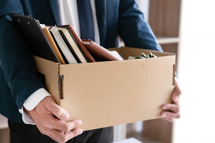 जापानको श्रम कानूनमा निश्चित समयको लागि गरिएको श्रम सम्झौताको अन्त्य: रोजगारी रोक्ने कानूनी सिद्धान्तको व्याख्या