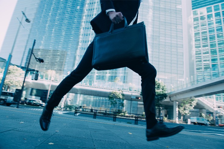 जापानको वाणिज्य कानूनमा 'व्यापारी' र 'व्यापार' को कानूनी महत्व