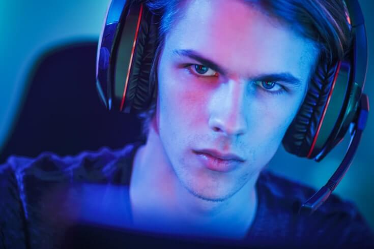 Belangrijke Punten om te Controleren in het Contract van Professionele e-Sports Spelers