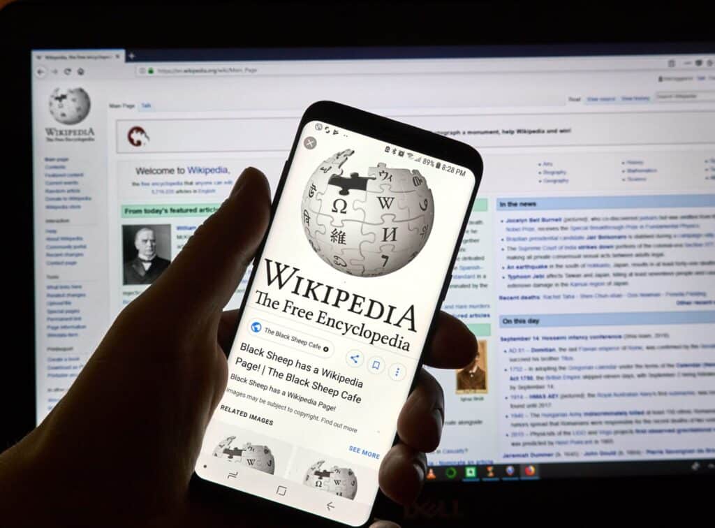 Jak zidentyfikować autora na Wikipedii (Wikipedia) i standardowe koszty usług adwokackich