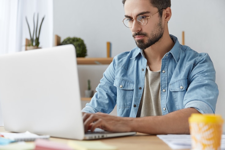 Tornar o trabalho por contrato remoto. Conteúdo necessário para a celebração de um novo contrato (memorando)