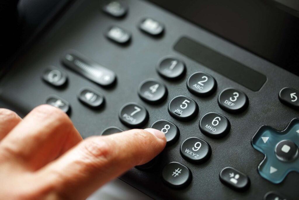 Como identificar o autor da publicação jpnumber (Pesquisa de Números de Telefone Japoneses) e o preço médio dos honorários advocatícios