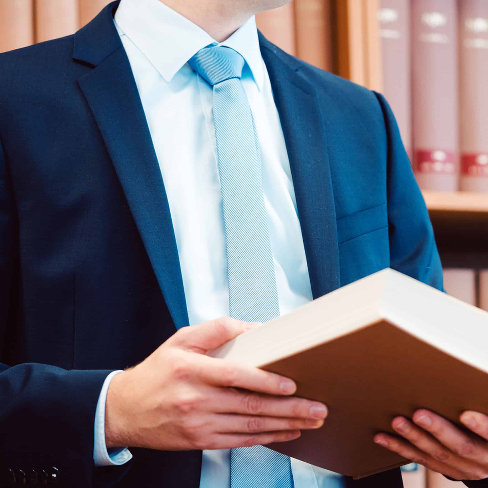 言葉も文化も越えて──多国籍チームと歩む法律の現場