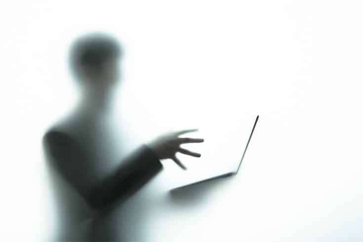 Delictele de obstrucționare a afacerilor prin înșelăciune și intimidare pe 2channel