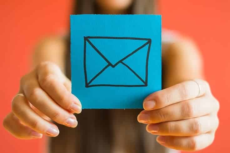 Metode de procedură opt-in pentru distribuția de buletine informative prin e-mail