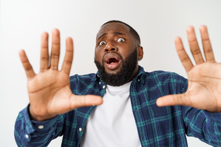 Sistemul japonez de control al imigrației și rezidenței: Explicații privind anularea statutului de rezidență, expulzarea forțată și certificarea legalității