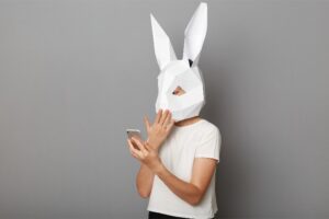 なりすましの削除やIPアドレス開示請求
