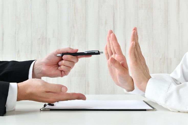 ネット誹謗中傷において、弁護士が受任できないケースと双方代理