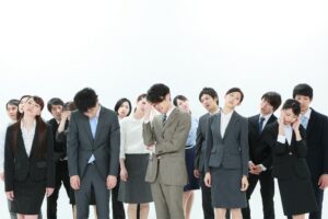 エンゲージ会社の評判（旧Lighthouse、旧カイシャの評判）におけるブラック企業口コミ投稿の削除