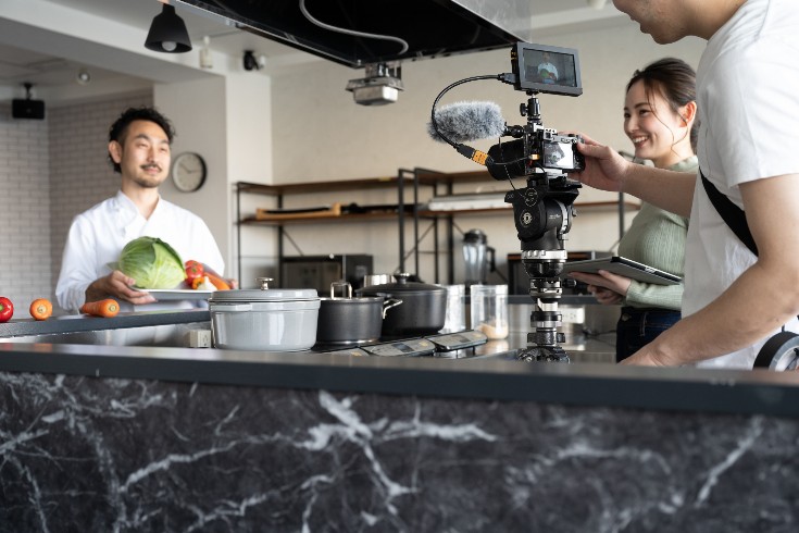 料理動画をYouTubeで公開する場合、レシピは著作権で保護されるのか?