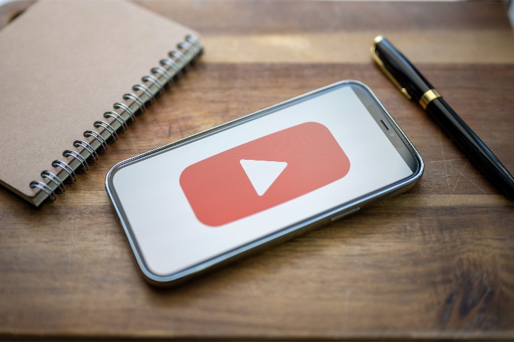 YouTubeの荒らしコメント投稿者を特定する4つの手順