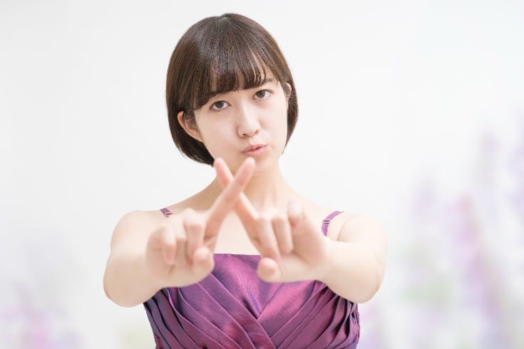 アイドルの「恋愛禁止条項」は法的に有効?2つの裁判例を紹介