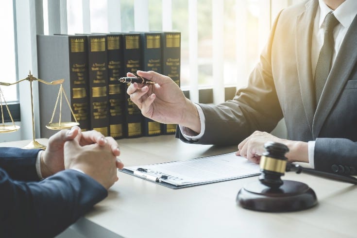 薬機法上の罰則・逮捕要件は?避けるポイントも解説
