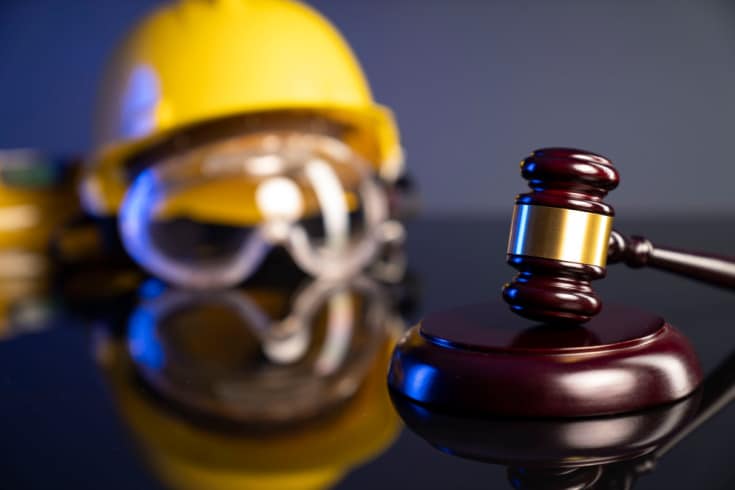 श्रम मानक अधिनियम और श्रम दुर्घटना बीमा अधिनियम के तहत श्रमिक स्वभाव के निर्णय के मानदंड के बारे में निर्णय