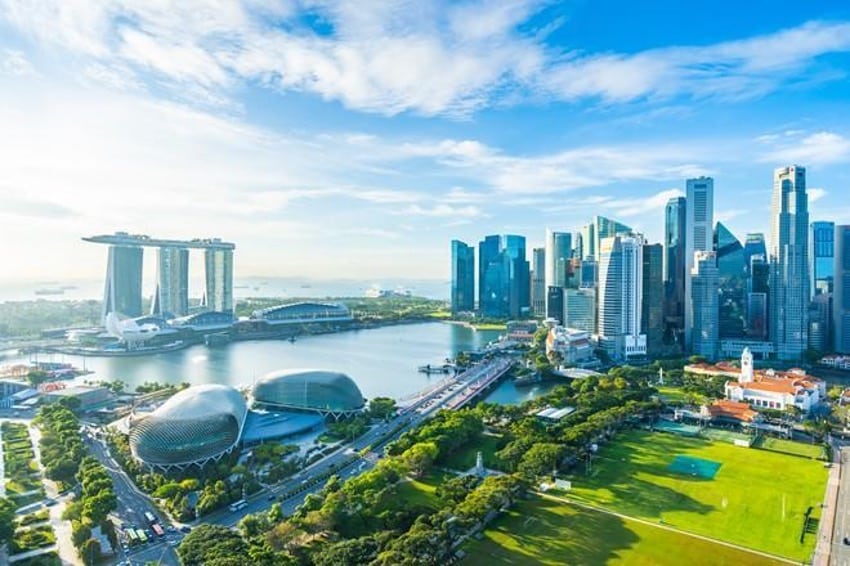 シンガポールでの法人設立の手順は?メリットや費用も合わせて解説