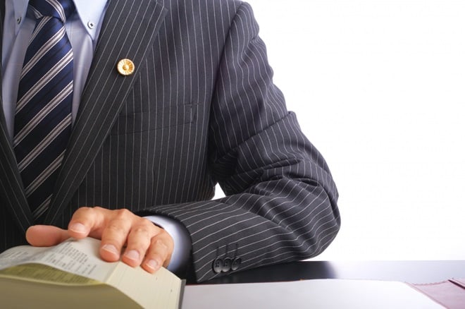 男性弁護士