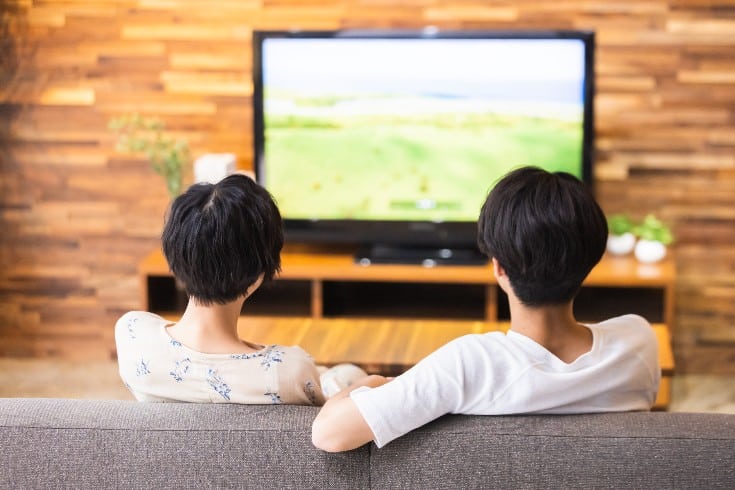 特定のクリニックがTVなどでモニターを募集することは許されるか