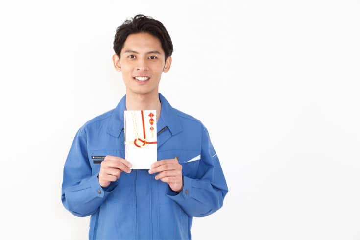 【令和7年4月】「就職お祝い金」の禁止規制強化:法的問題と事業者の取るべき対応を解説