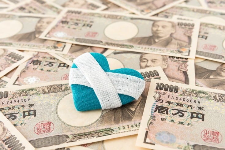 ②投稿者に慰謝料を請求する