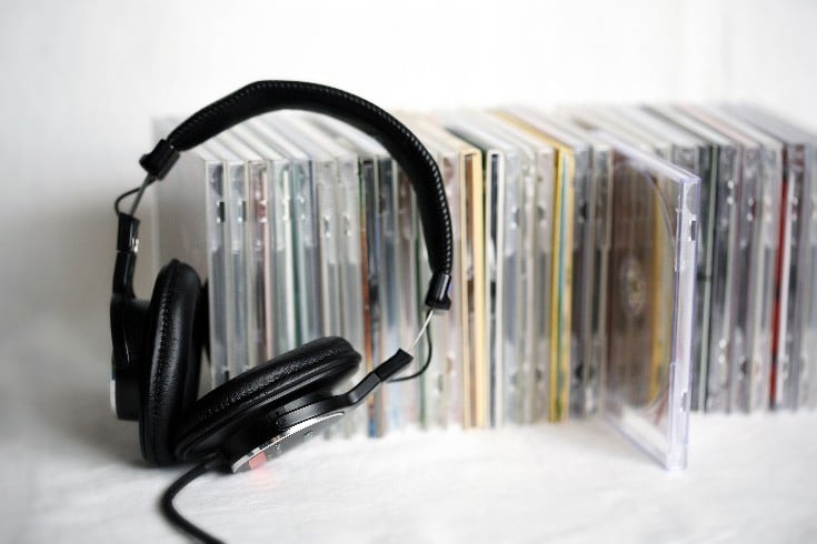 著作権管理団体管理外の楽曲を使用する方法