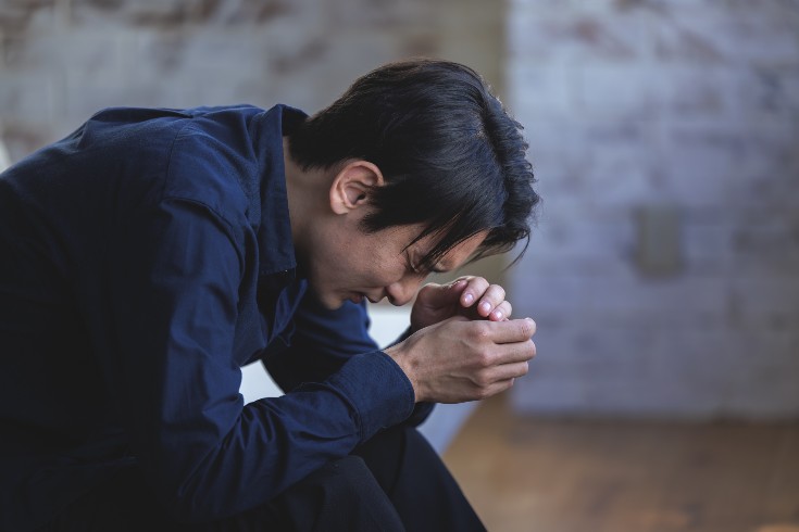 名誉毀損を認め、肖像権侵害を認めなかった事例