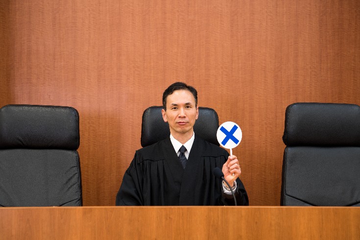 知財高裁は住所氏名開示を否定した