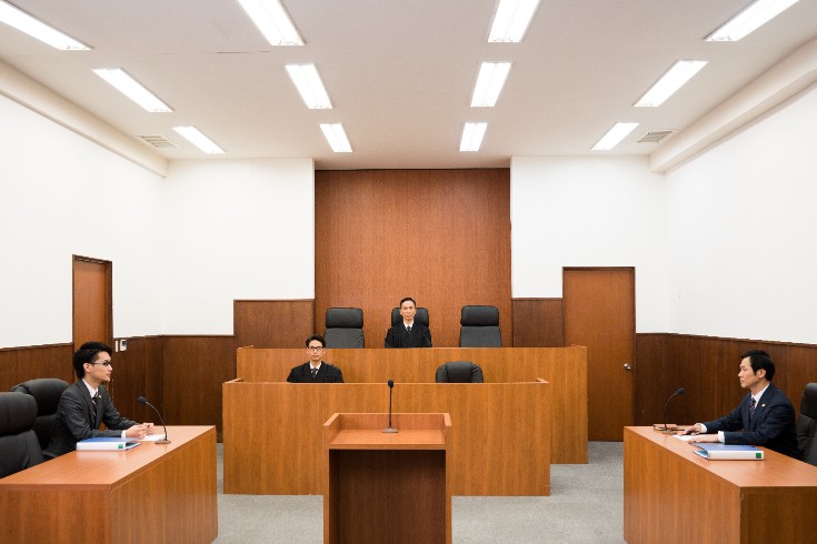 インターネット上の風評被害対策に関連する仮処分や裁判の種類