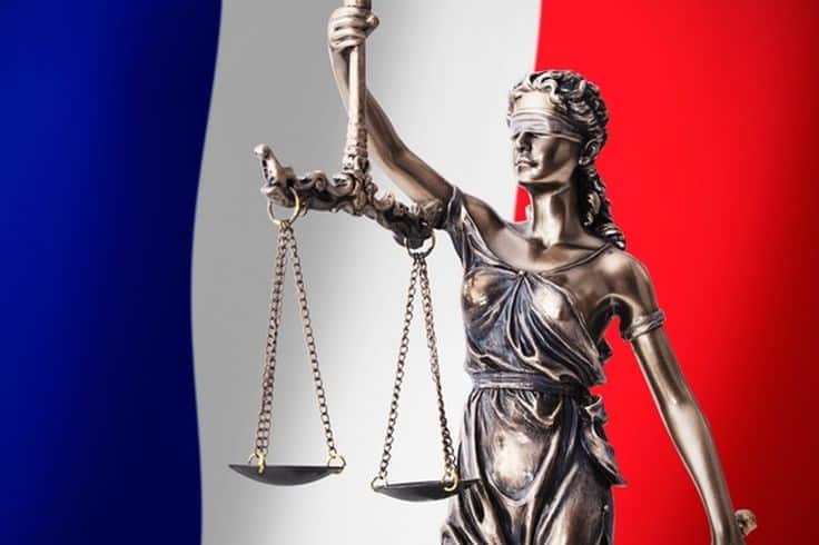 フランス共和国の契約法における「著しい不均衡条項の無効化」とは
