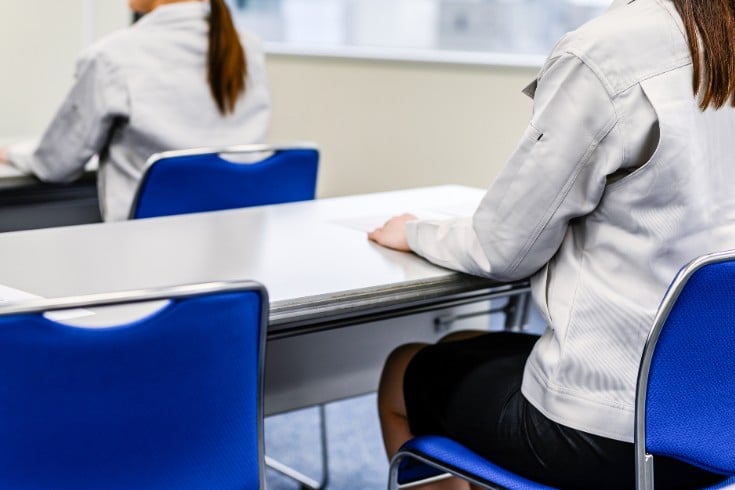 事件の全貌と「実質無料」スキームの構造的問題