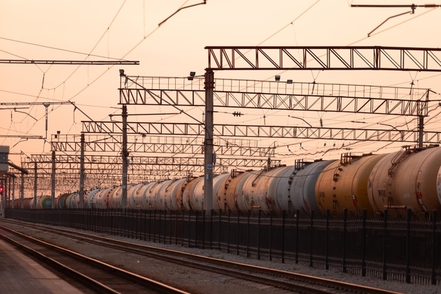 ウズベキスタン国家戦略としての物流改革