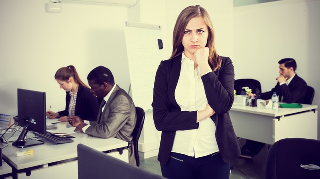 ポーランドにおける雇用契約の終了事由と法的プロセス