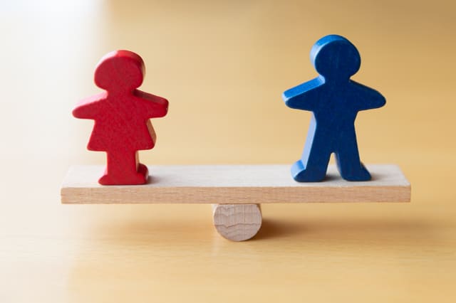 アイスランドの企業規模に応じた義務の内容と認証プロセス