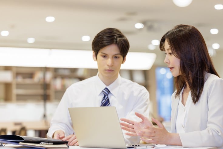 AI社内規定を組織に定着させるための5ステップと定期的見直し