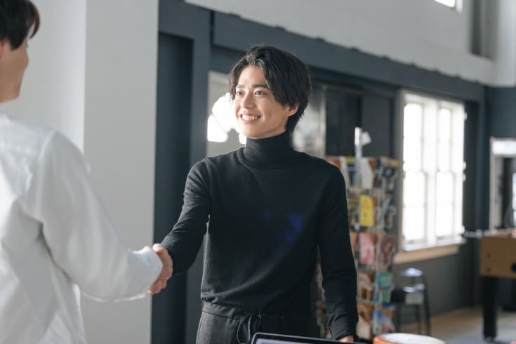 【令和8年6月】知財取引における優越的地位の濫用とは?新たに公表された「知財取引指針」を解説